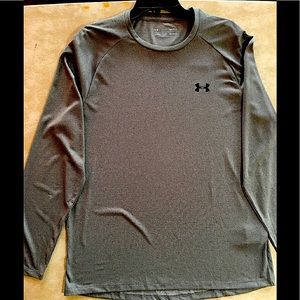 Men’s Under Armour athletic jersey